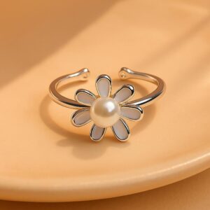 Daisy blossom adjustable ring